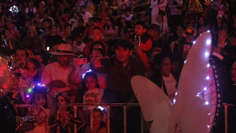 Mega Procesión de Catrinas 2025.